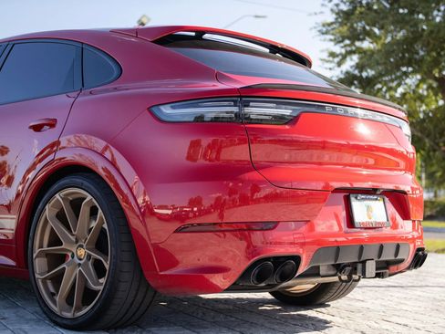 Used 2021 Porsche Cayenne GTS image 14