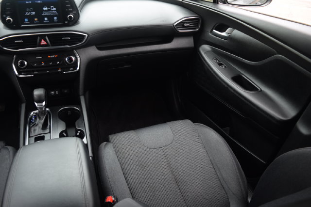 Used 2019 Hyundai Santa Fe SE AWD/4WD image 14