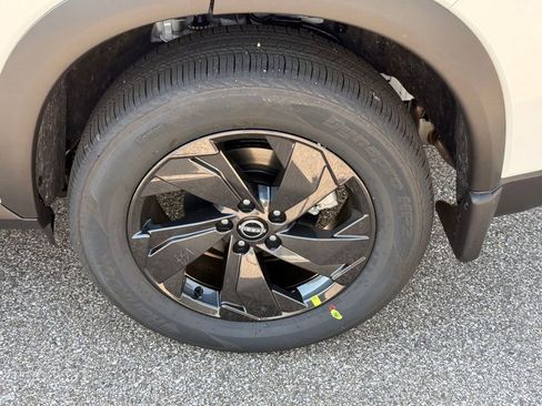 New 2026 Nissan Rogue SV w/ Cold Weather Package AWD/4WD image 13