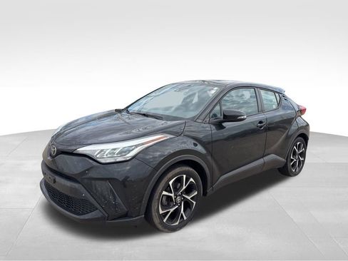Used 2020 Toyota C-HR XLE image 8