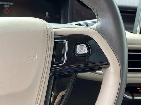 Used 2022 Lincoln Aviator Reserve w/ Elements Package Plus AWD/4WD image 33