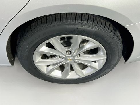 Used 2022 Chevrolet Malibu LT FWD image 29