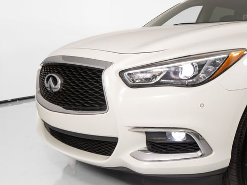 Used 2017 INFINITI QX60 Luxe w/ Premium Plus Package AWD/4WD image 9