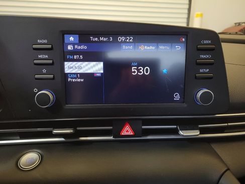 Used 2023 Hyundai Elantra SEL FWD image 25