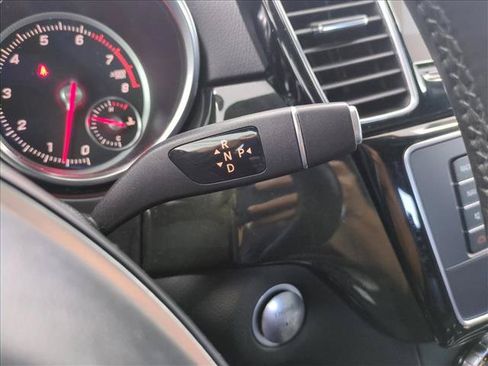 Used 2019 Mercedes-Benz GLE 400 4MATIC image 12