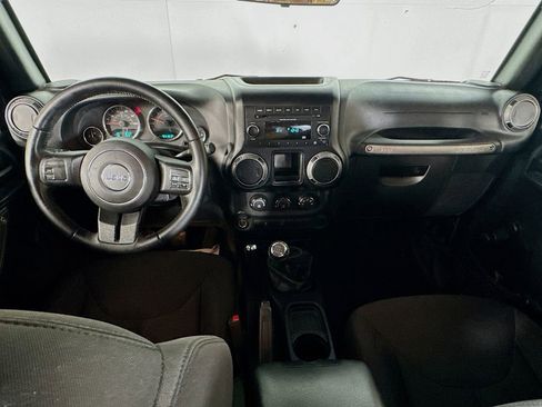 Used 2017 Jeep Wrangler Sport w/ Quick Order Package 23S image 23