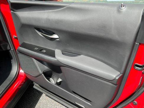 Certified 2024 Lexus UX 250h F Sport FWD image 14