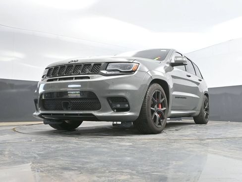 Used 2019 Jeep Grand Cherokee SRT w/ Trailer Tow Group IV AWD/4WD image 38