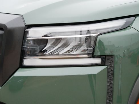 Certified 2024 Nissan Frontier PRO-4X w/ Pro Convenience Package image 16