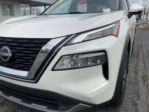 Certified 2023 Nissan Rogue SL AWD/4WD image 38