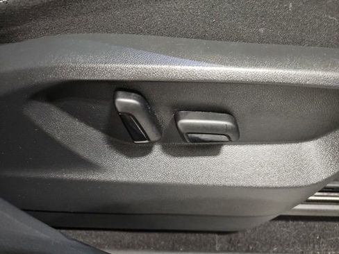 Used 2023 Volkswagen Atlas SEL Premium image 43