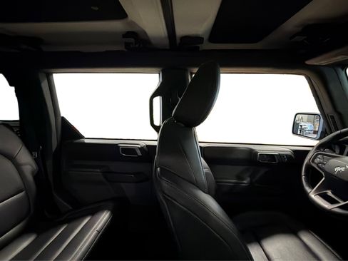 Used 2025 Ford Bronco Badlands AWD/4WD image 44