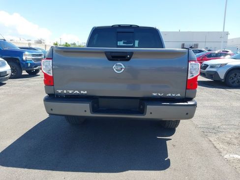 Used 2021 Nissan Titan SV w/ SV Convenience Package AWD/4WD image 3