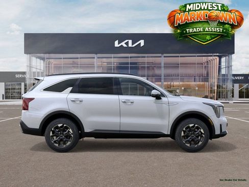 New 2026 Kia Sorento S image 7