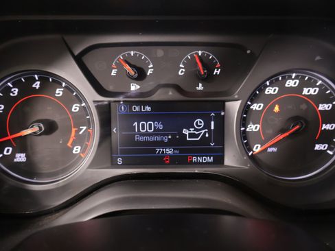 Used 2023 Chevrolet Camaro LT RWD image 4