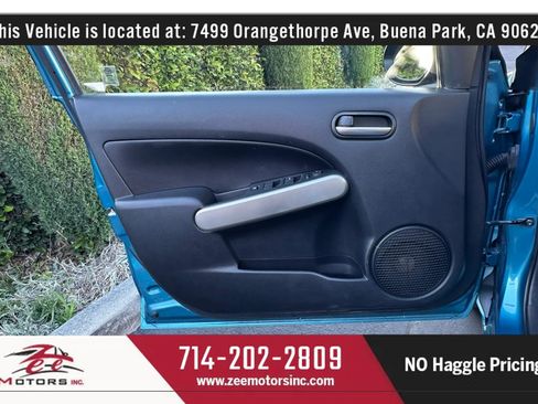 Used 2012 MAZDA MAZDA2 Sport FWD image 24