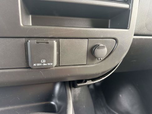 Used 2022 Chevrolet Express 2500 w/ Driver Convenience Package RWD image 21