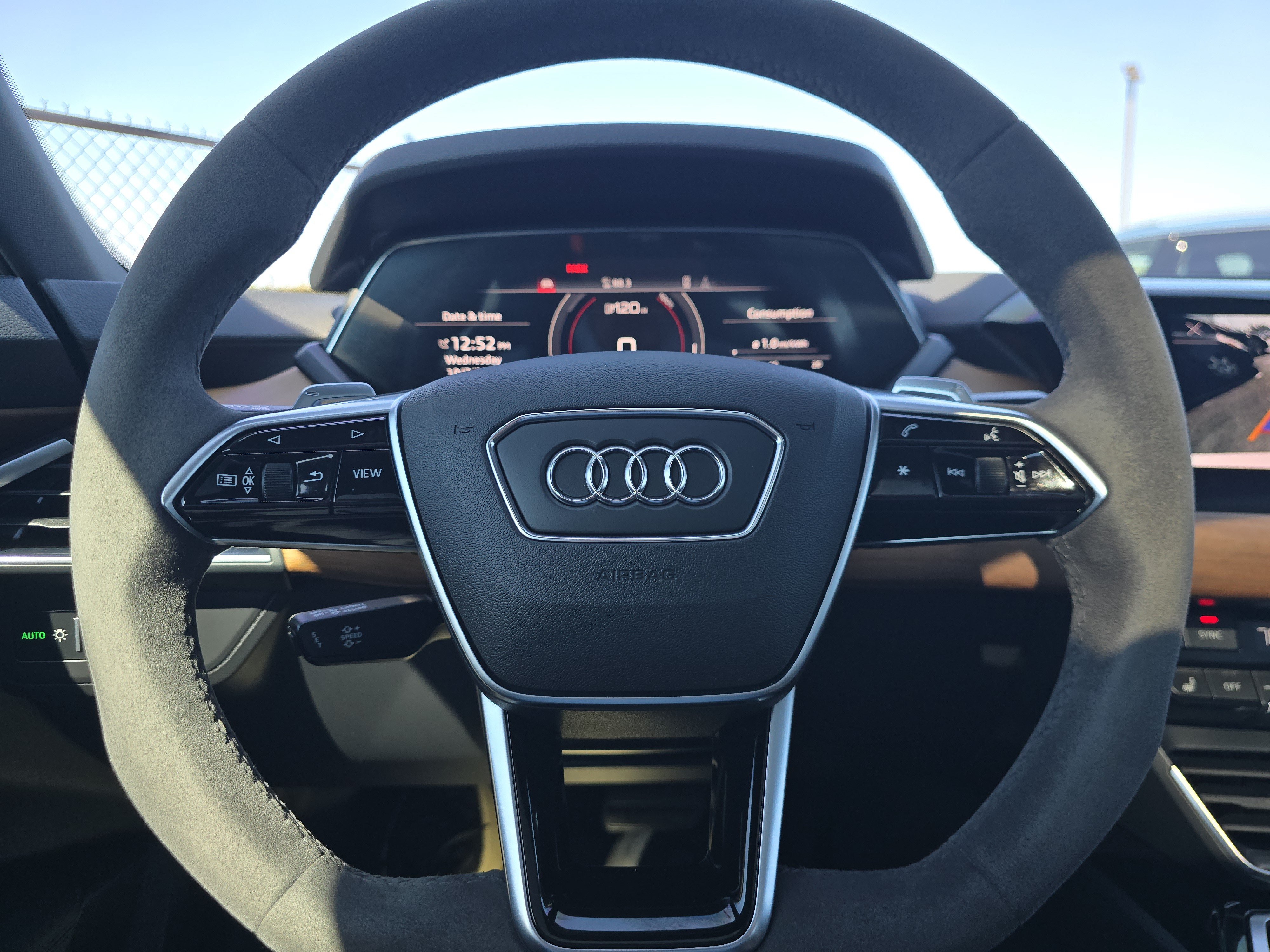 Certified 2022 Audi e-tron GT Premium Plus AWD/4WD image 23