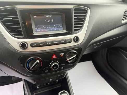 Used 2020 Hyundai Accent SE FWD image 15