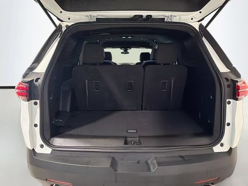 Used 2023 Chevrolet Traverse LT w/ LPO, Floor Liner Package AWD/4WD image 26