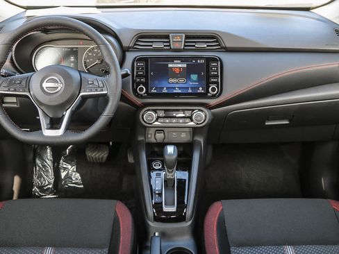 New 2025 Nissan Versa SR w/ Trunk Package FWD image 14