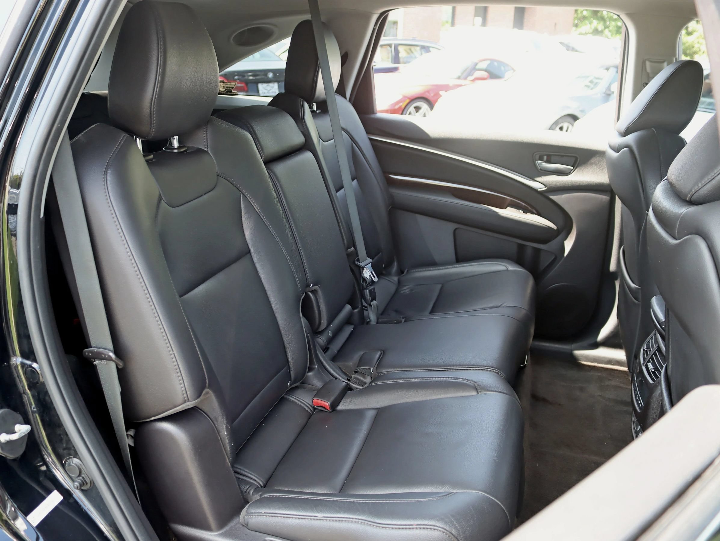 Used 2017 Acura MDX w/ Technology Package AWD/4WD image 30