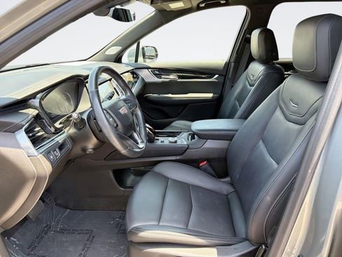 Certified 2023 Cadillac XT6 Premium Luxury FWD image 23