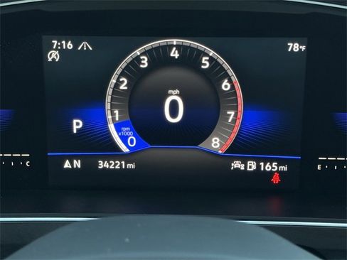 Used 2022 Volkswagen Tiguan SE R-Line image 13