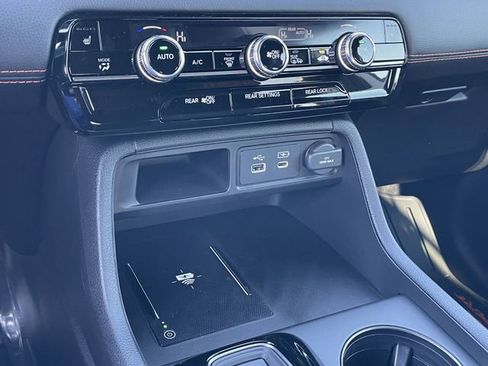 New 2025 Honda Pilot TrailSport image 19