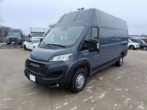Used 2024 RAM ProMaster 3500 FWD image 8