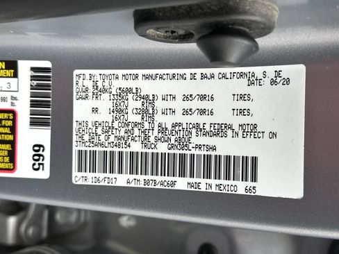 Used 2020 Toyota Tacoma TRD Off-Road image 28