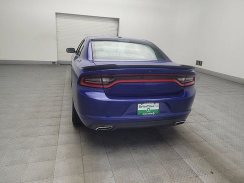 Used 2020 Dodge Charger SXT w/ Blacktop Package RWD image 6