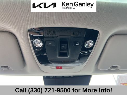 Certified 2025 Kia Sportage EX w/ Premium Package image 40