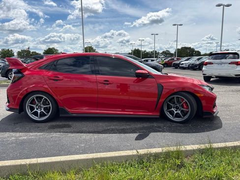 Used 2017 Honda Civic Type R image 12