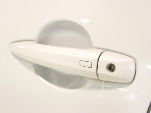 Used 2021 Nissan Sentra SR image 64