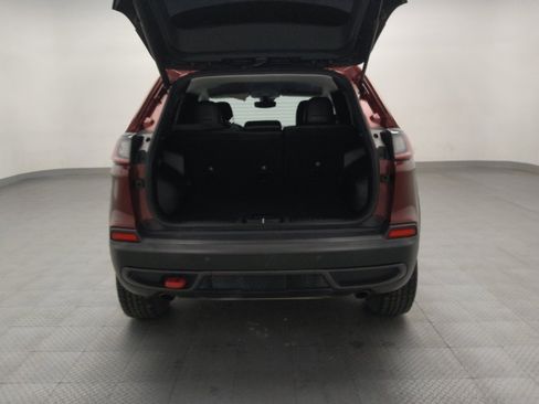 Used 2021 Jeep Cherokee Trailhawk w/ Technology Group image 29