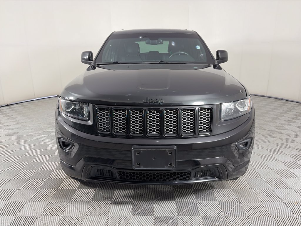 Used 2015 Jeep Grand Cherokee Altitude AWD/4WD image 2
