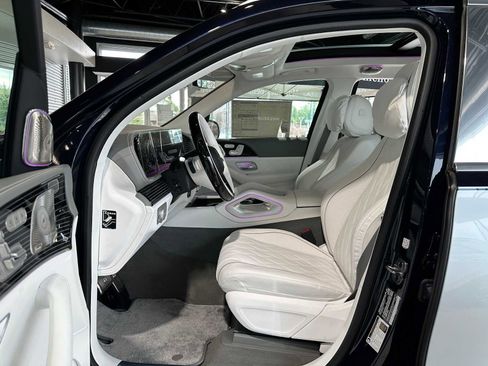 New 2025 Mercedes-Benz Maybach GLS 600 4MATIC image 26