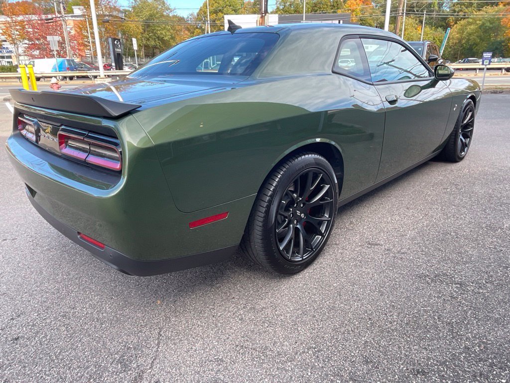 Used 2018 Dodge Challenger R/T Scat Pack RWD image 8