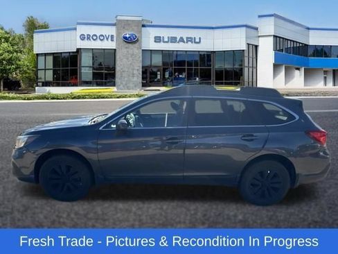 Used 2018 Subaru Outback 2.5i Premium AWD/4WD image 2