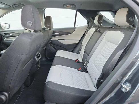 Used 2019 Chevrolet Equinox LS image 9