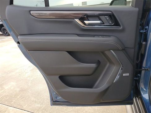 New 2026 GMC Yukon Elevation image 15