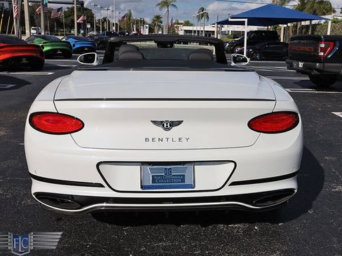 Used 2024 Bentley Continental GT Speed image 9