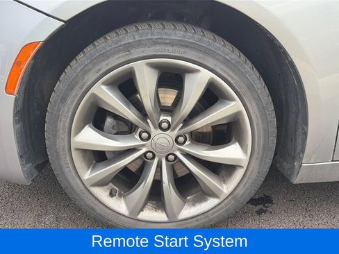 Used 2016 Chrysler 200 S w/ Comfort Group FWD image 26