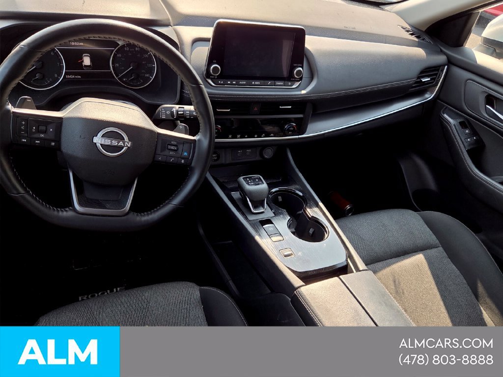 Used 2025 Nissan Rogue SV FWD image 7