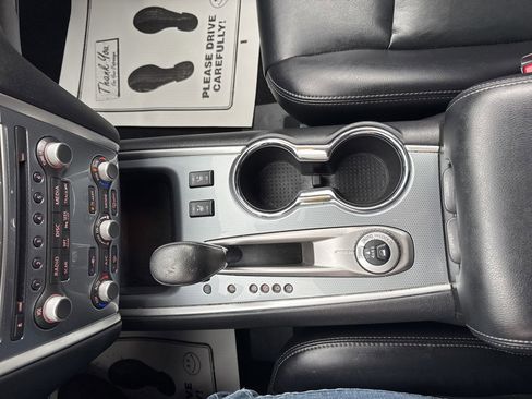 Used 2018 Nissan Pathfinder SL image 27