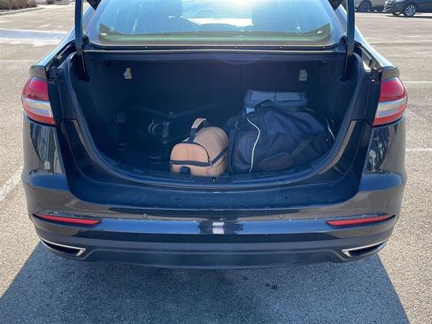 Used 2020 Ford Fusion SE image 13