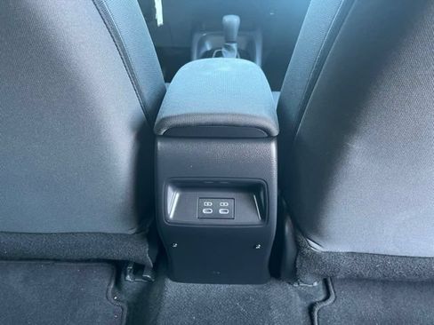Used 2025 Toyota Corolla LE FWD image 18