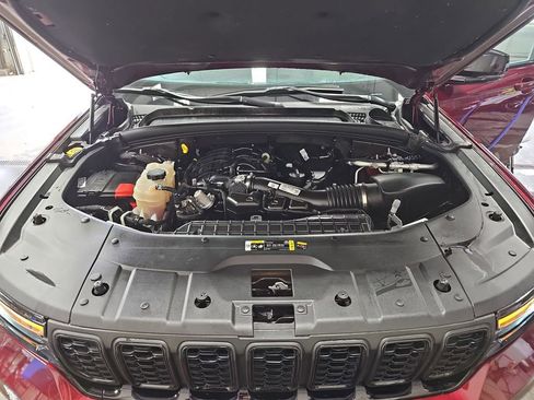Used 2024 Jeep Grand Cherokee Altitude AWD/4WD image 29