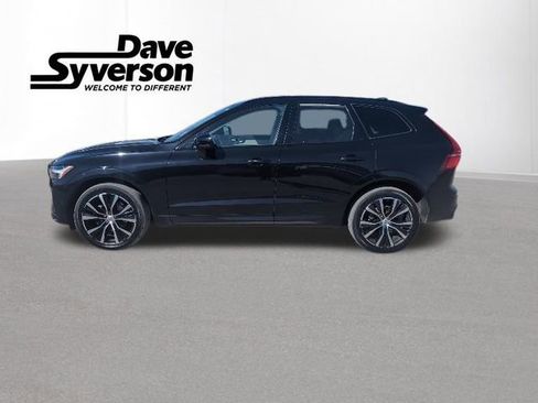 Used 2023 Volvo XC60 B5 Plus image 2